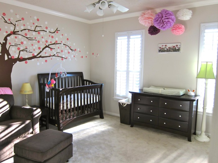 How to decorate baby room neutral