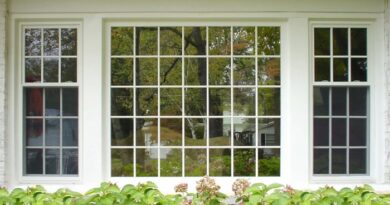 How to decorate sides of window