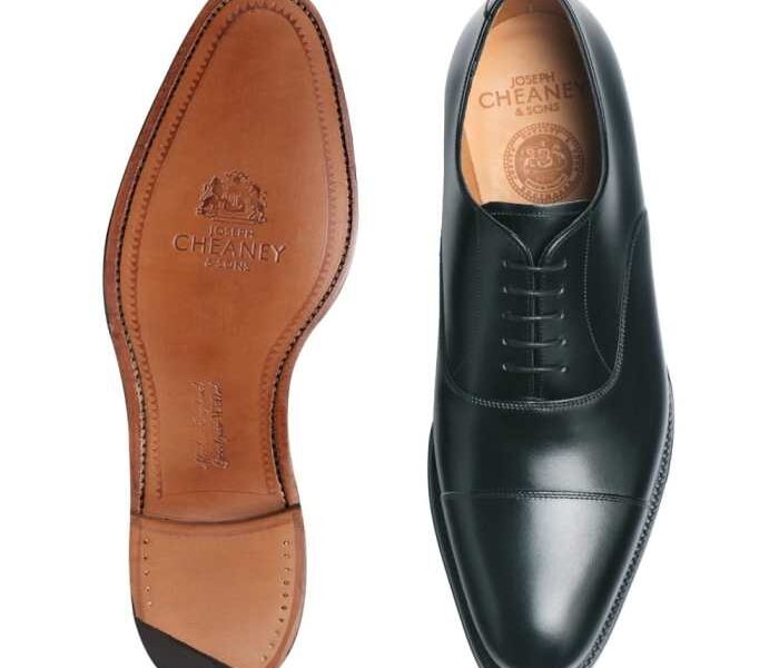 Mens leather bottom dress shoes